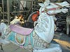メリーゴーランドの馬修理
