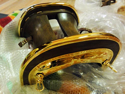 金の装飾馬具の造形