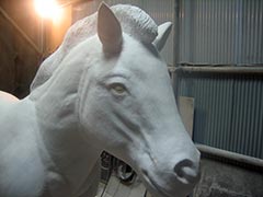 FRPの馬の造形
