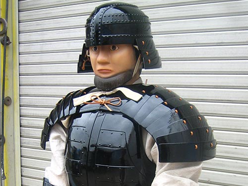 FRP製甲冑の造形1